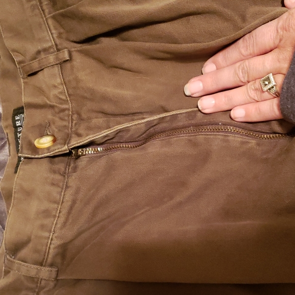 Green slacks. - Picture 4 of 7